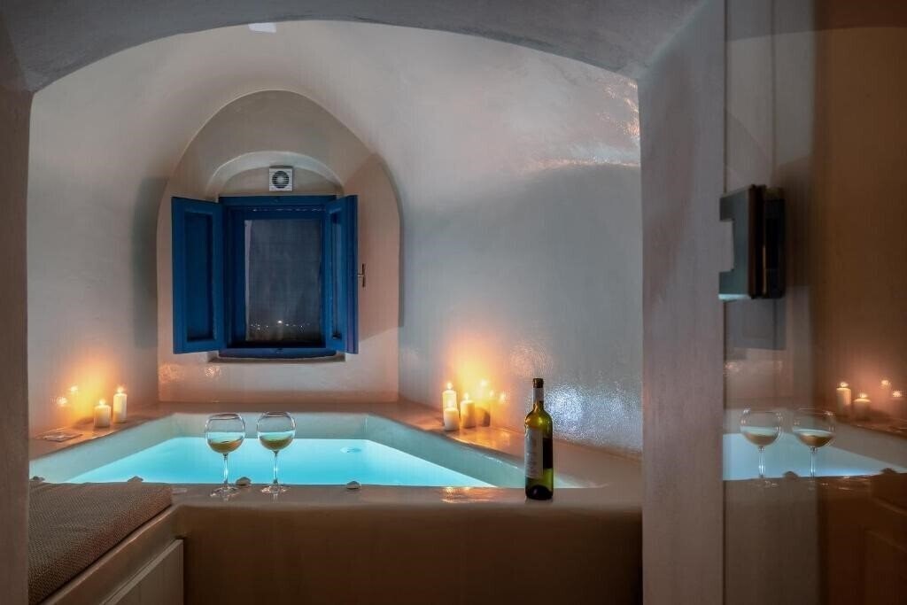 Фото Nalas Suites 3*