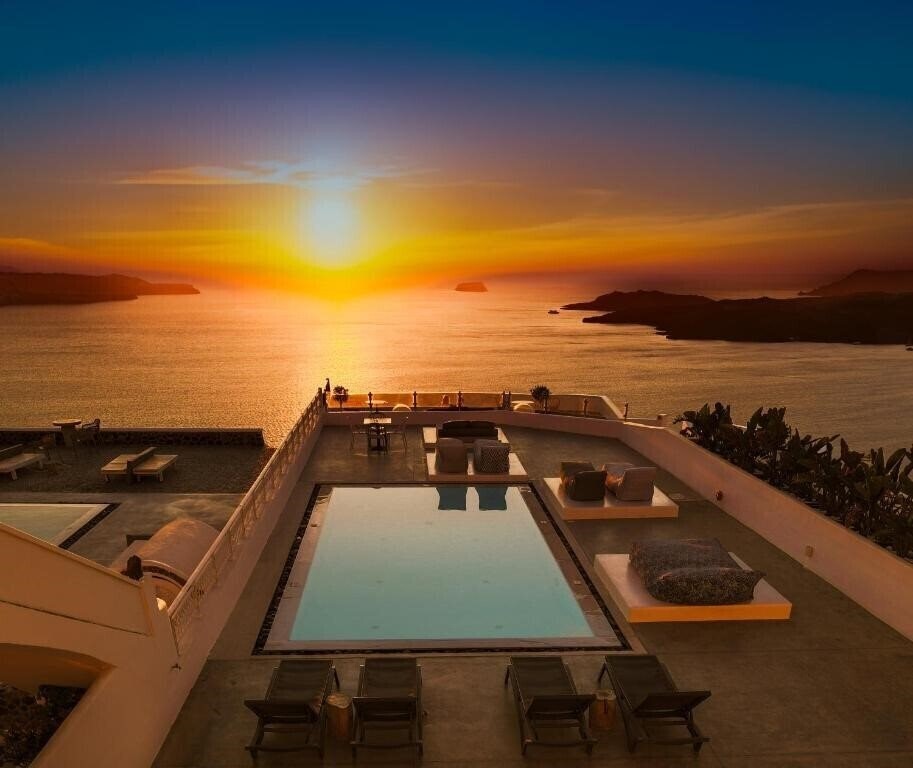 Фотография Amity Suites - Adults Only 3*