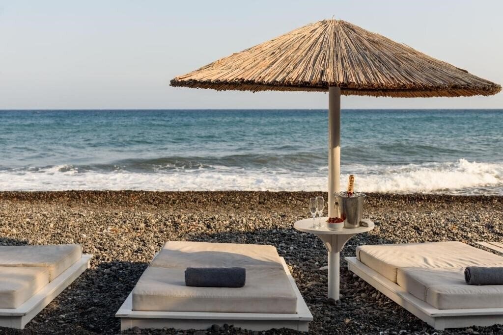 Zdjęcie Alesahne Beach Hotel 3*