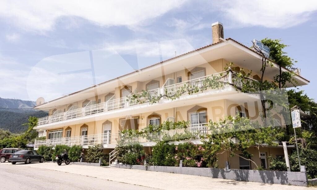 Готель Fourkos Hotel 2*