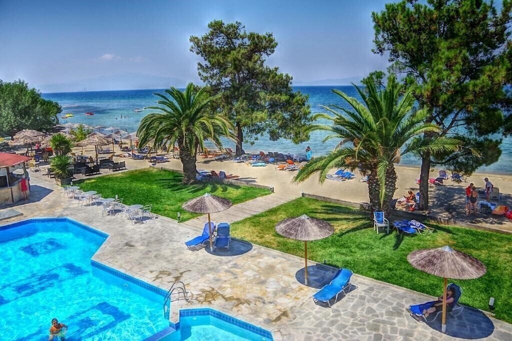 Zdjęcie Rachoni Bay Hotel 3*