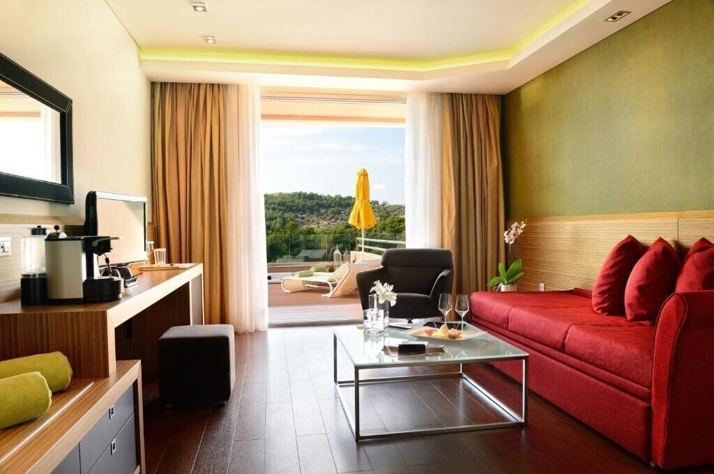 Изображение Royal Paradise Beach Resort & SPA 5*