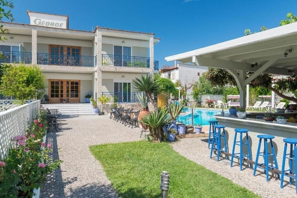 Zdjęcie George Hotel 2*