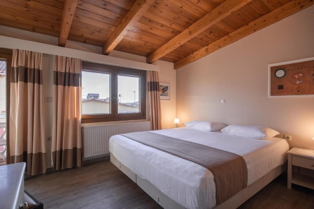 Зображення Yria Hotel 2*