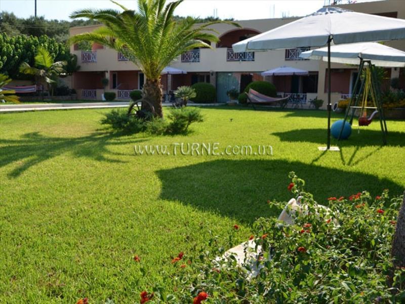 Отель Remezzo Studios And Apartments апартаменты