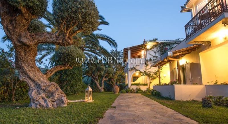 Zdjęcie Villa Phoenix 3*