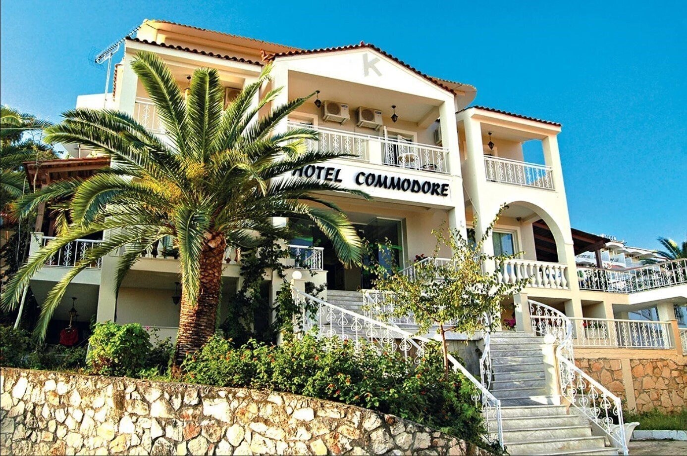 Изображение Commodore Hotel 3*