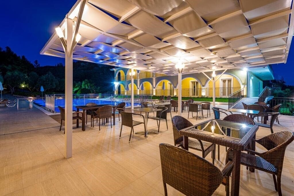 Zdjęcia Varres Hotel 3*