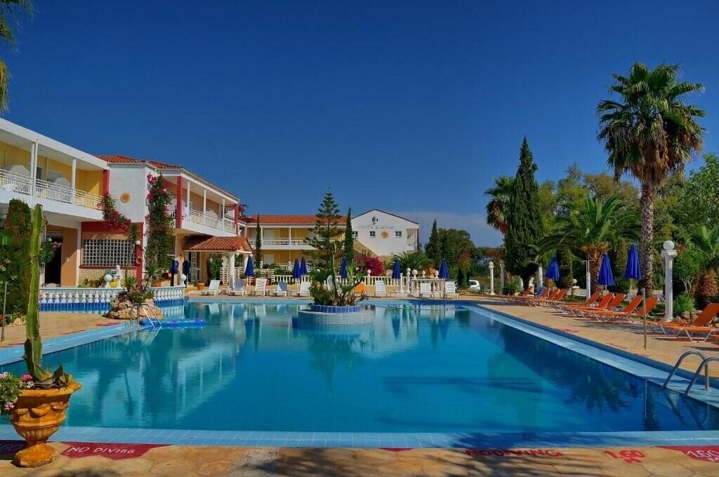 Zdjęcie Ikaros Hotel 2*