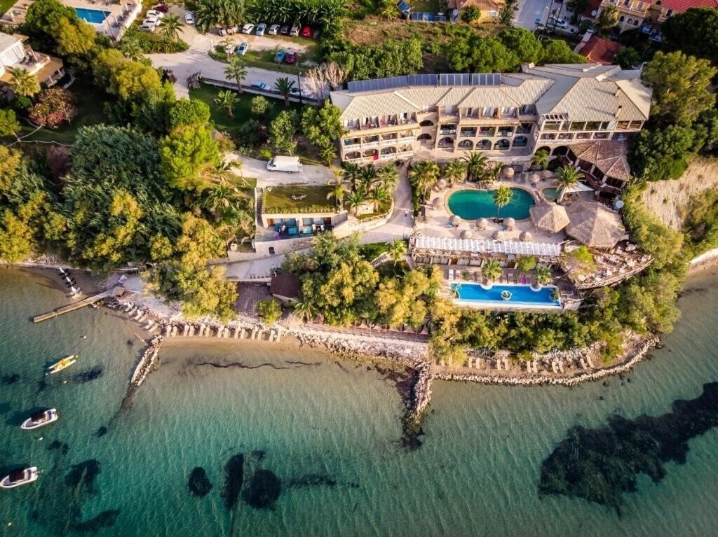 Готель Gloria Maris Hotel Suites & Villas 4*