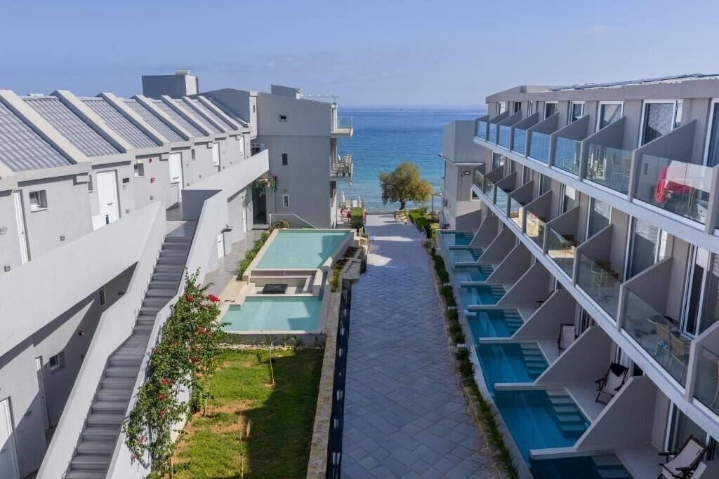Картинка Golden Coast Resort 4*