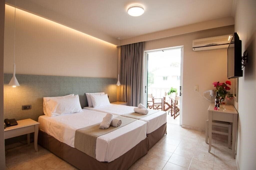 Zdjęcia Ilios Hotel 3*