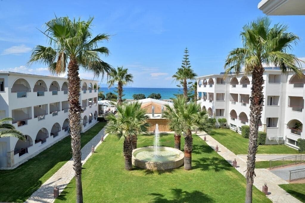 Отель Alykanas Beach Grand Hotel 4*