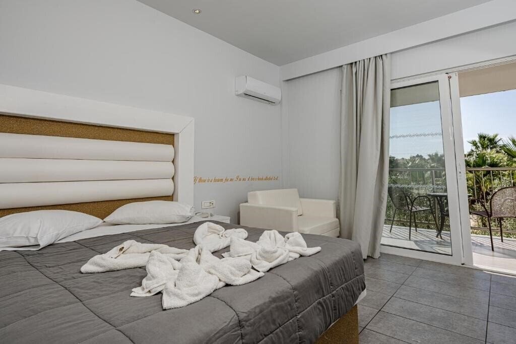 Zdjęcie Caretta Island 4*