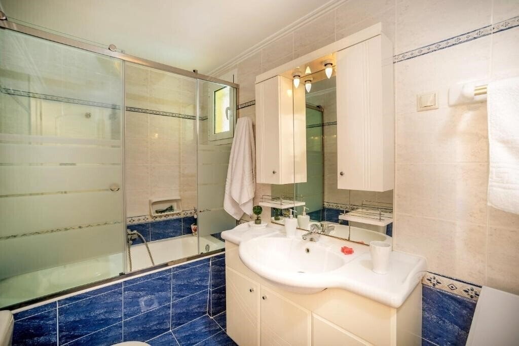 Zdjęcie Villa Kardaris 4*