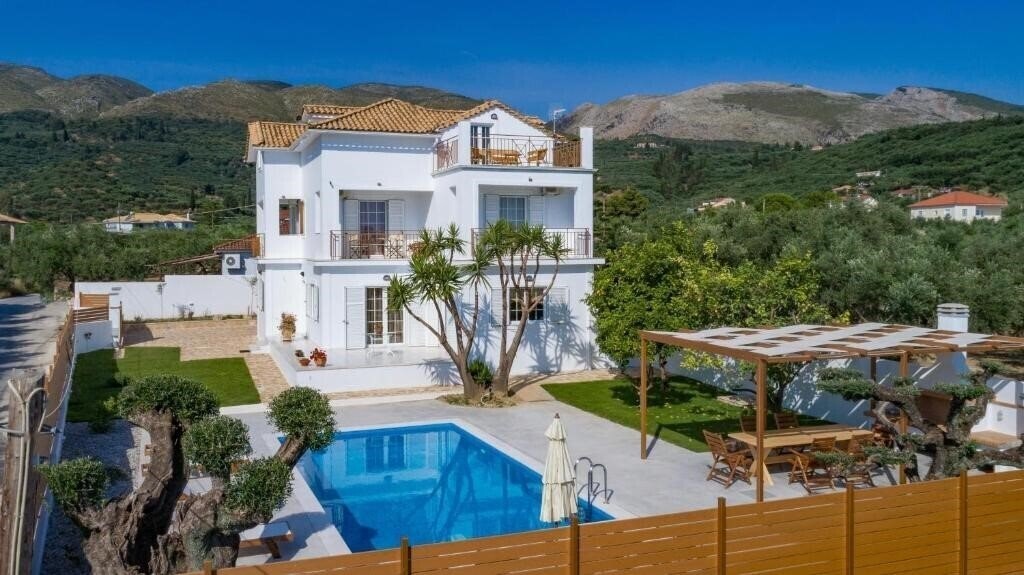 Obraz Villa Status 4*