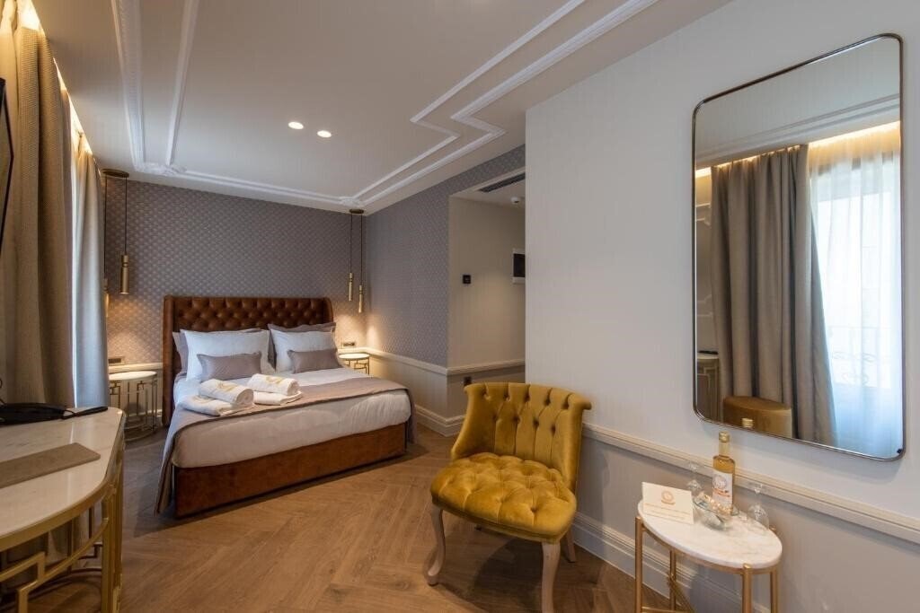 Hotel Capolavoro Suites 4*