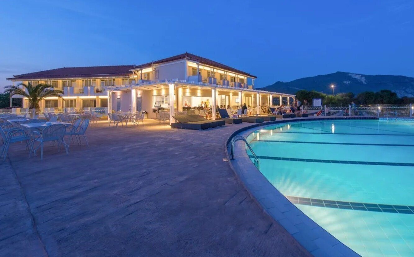 Hotel Caretta Sea View 4*
