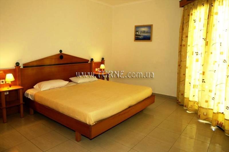 Отель The Plaza Palace 3*