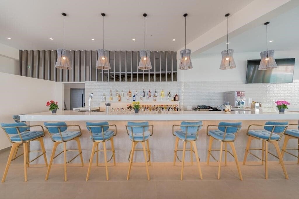 Картинка Tsilivi Beach Hotel 4*