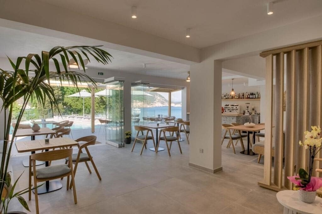 Изображение Alboro Seaside Suites 4*