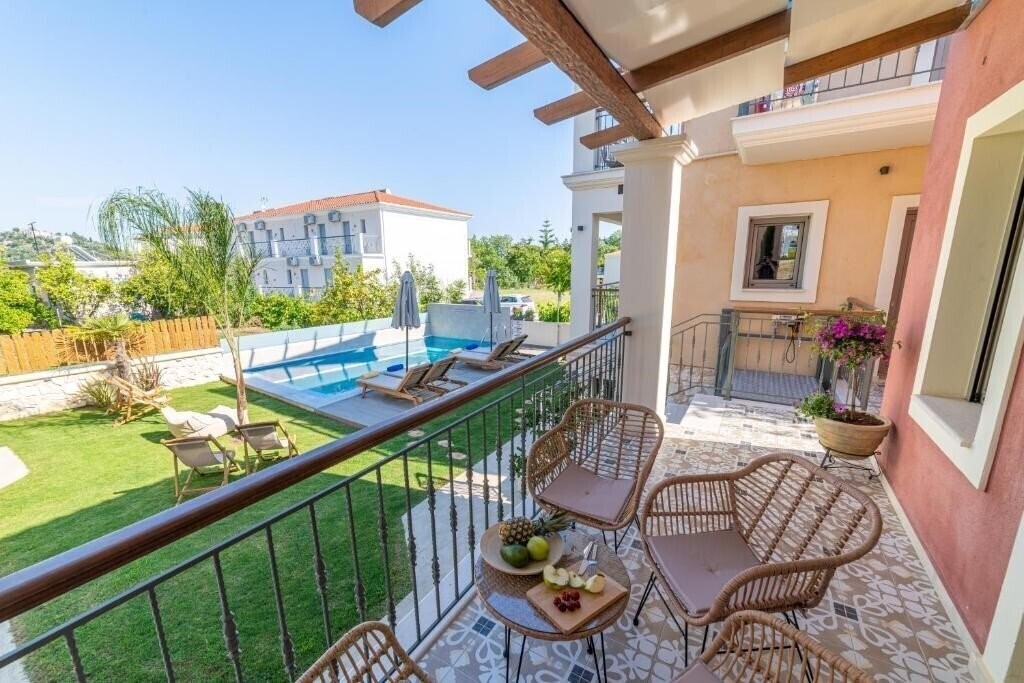 Изображение Perla Luxury Living 4*