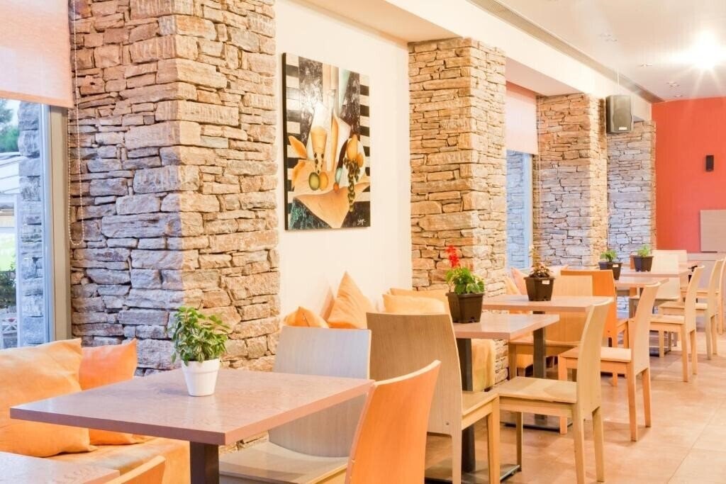 Фотографія Astros Beach Hotel 3*