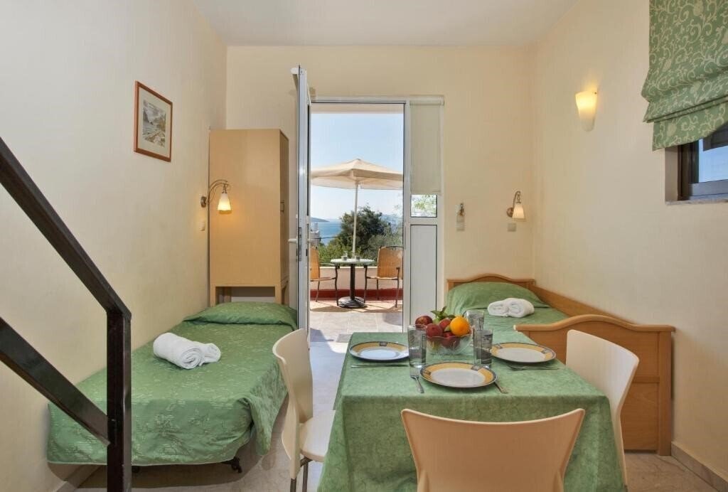 Zdjęcia Alonia Studios & Maisonettes 3*