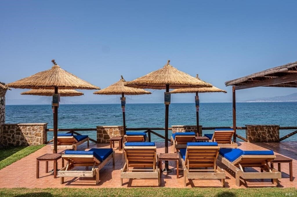 Zdjęcie Castella Beach Hotel 2*