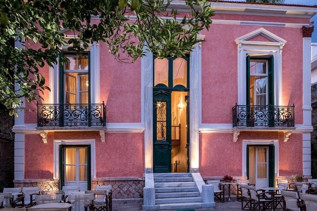 Hotel Nafsimedon 3*