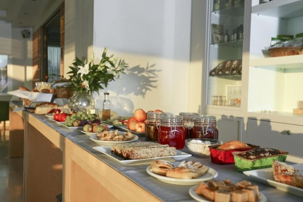 Фотографія Artina Hotel 2*