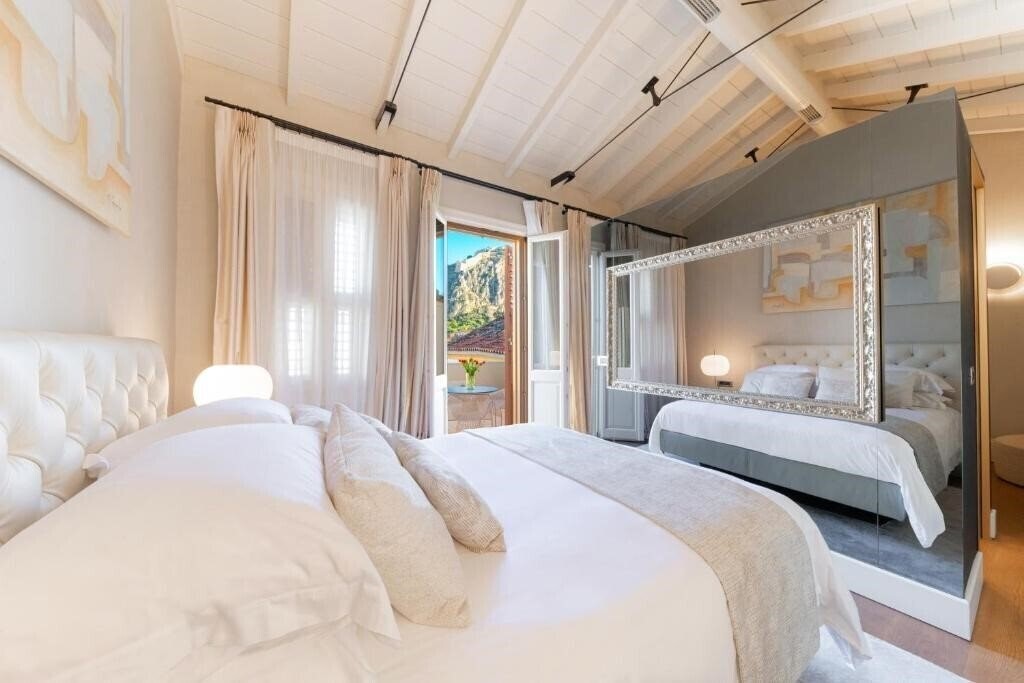 Hotel Castellano 4*
