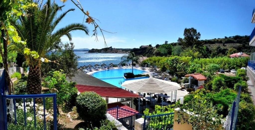 Готель Golden Sun Hotel Finikounda 3*