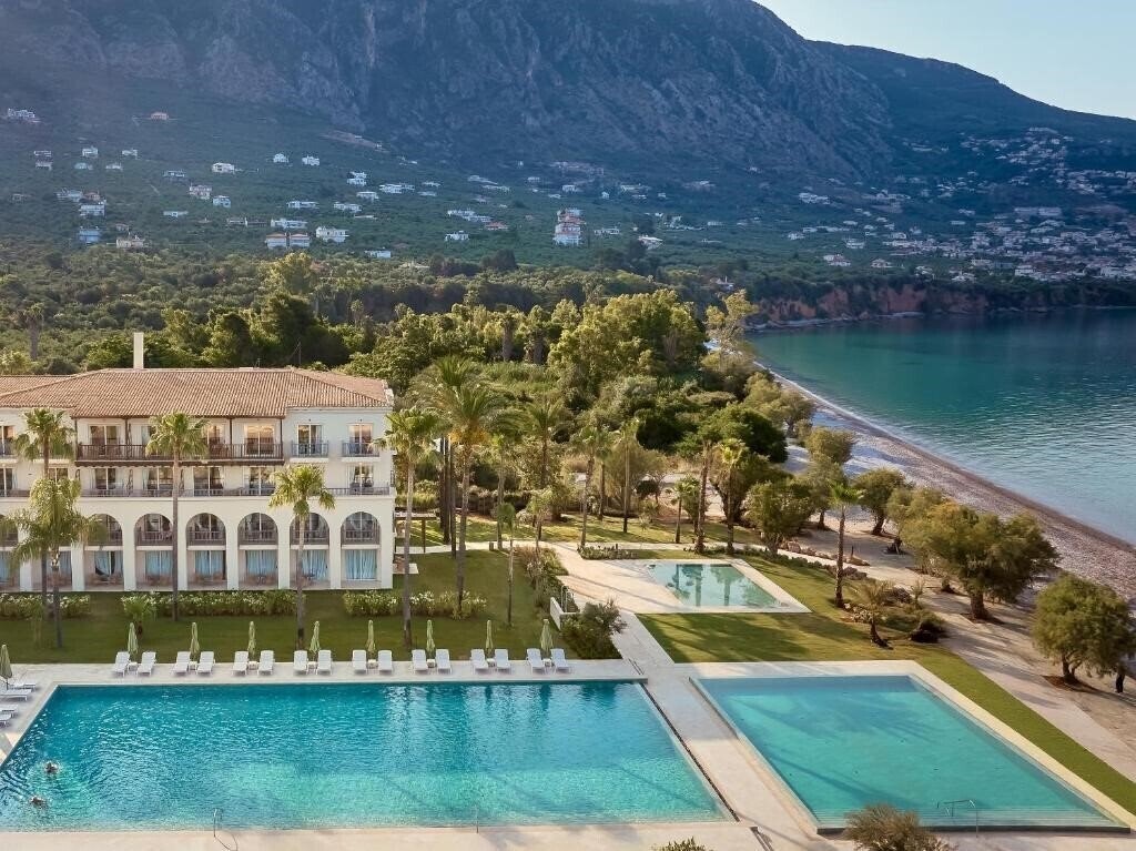 Готель Grecotel Filoxenia 4*