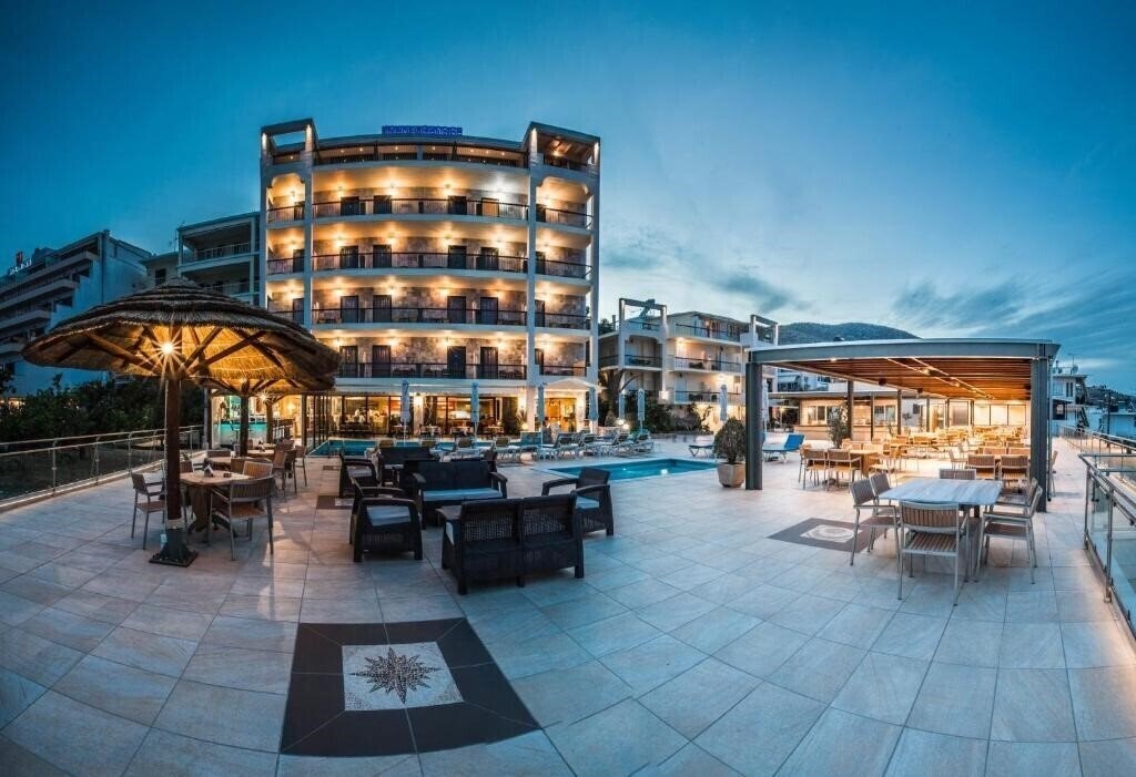 Hotel John & George Hotel 3*