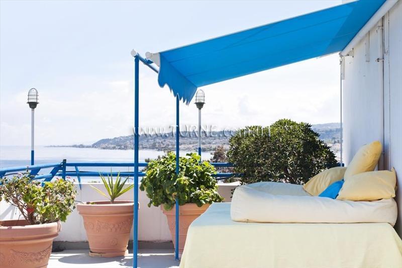Obraz Daphnes Club Hotel Apartments 3*