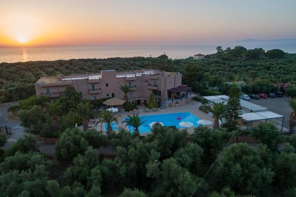 Фото Apollo Resort Art Hotel 3*