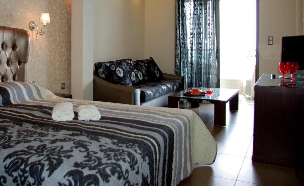 Zdjęcie Dion Hotel 2*