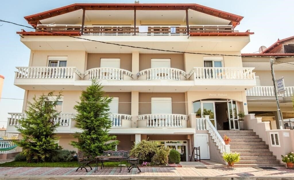 Hotel Porto Daliani 3*