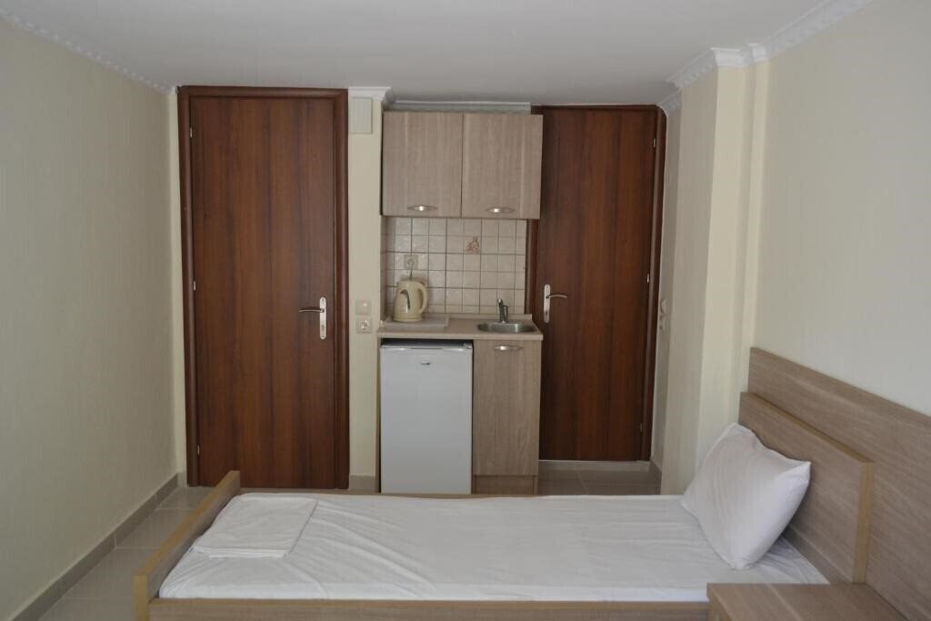 Фотографія Viktoria Hotel 3*