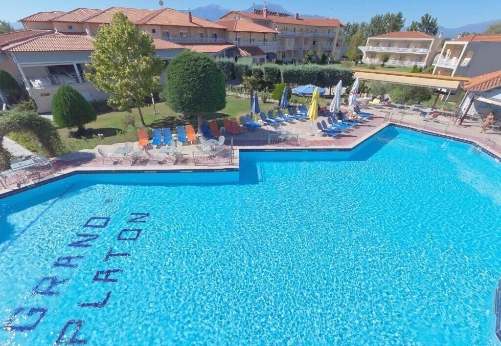 Hotel Grand Platon 4*