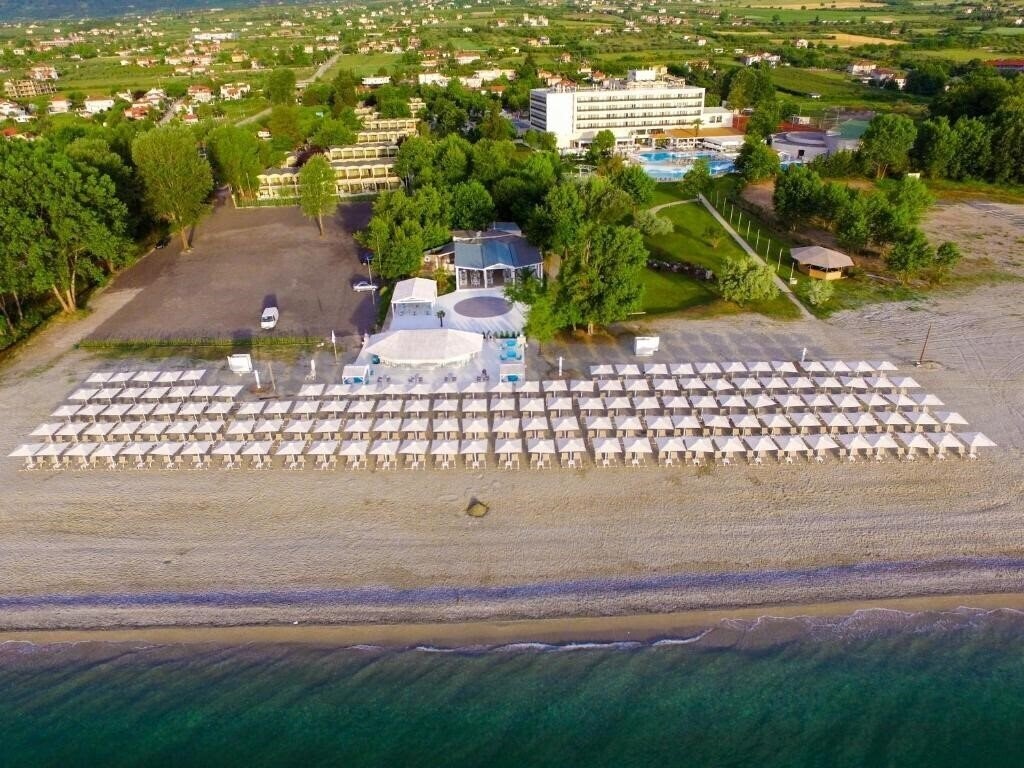 Готель Olympian Bay Grand Resort 4*