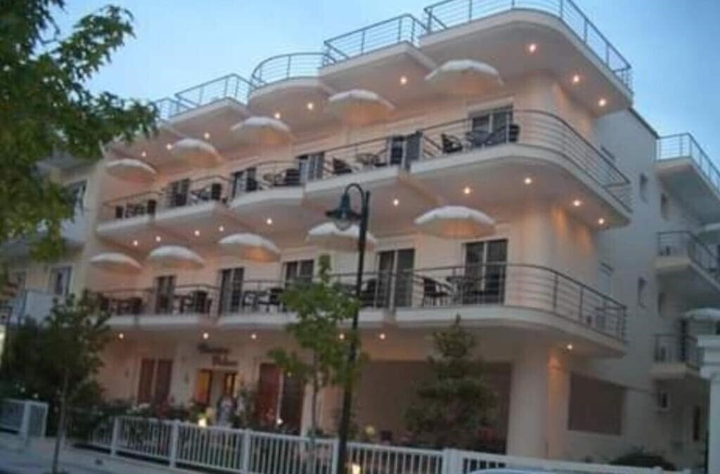 Hotel Christina Hotel 2*