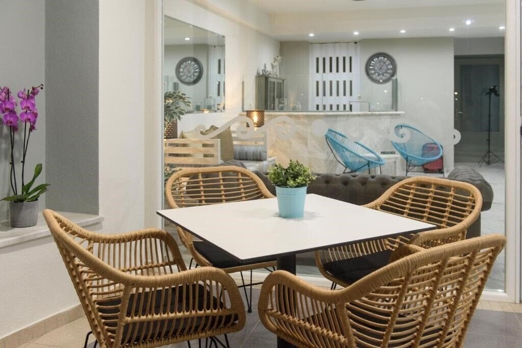 Zdjęcie Aqua Beachfront Elegant 3*