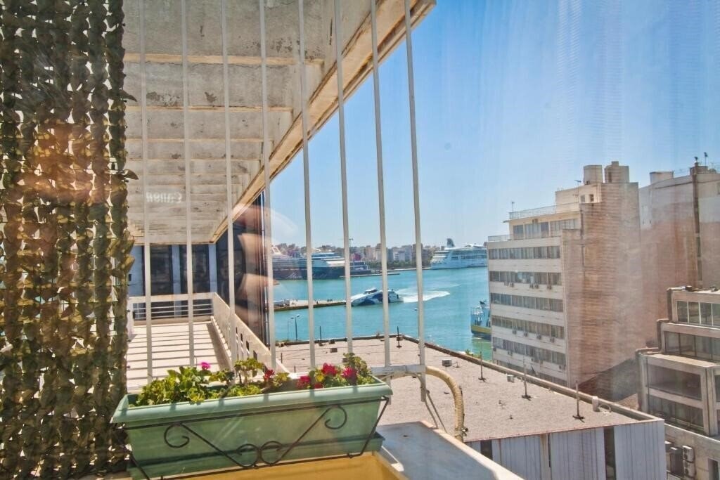 Hotel Triton Hotel 3*