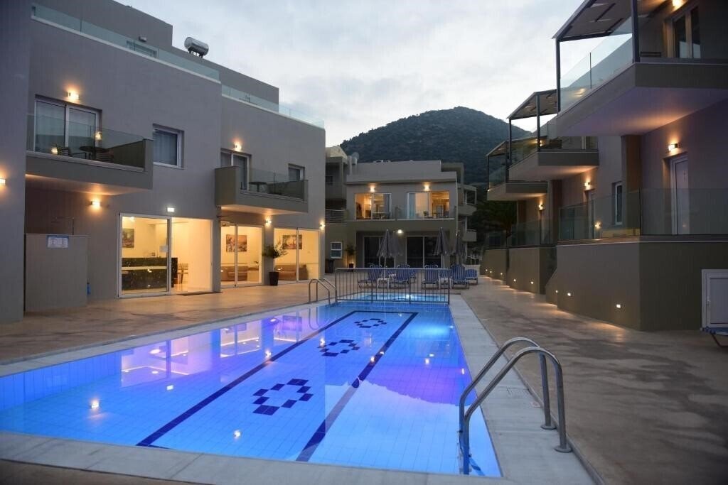 Отель Blue Horizon Apartments 3*