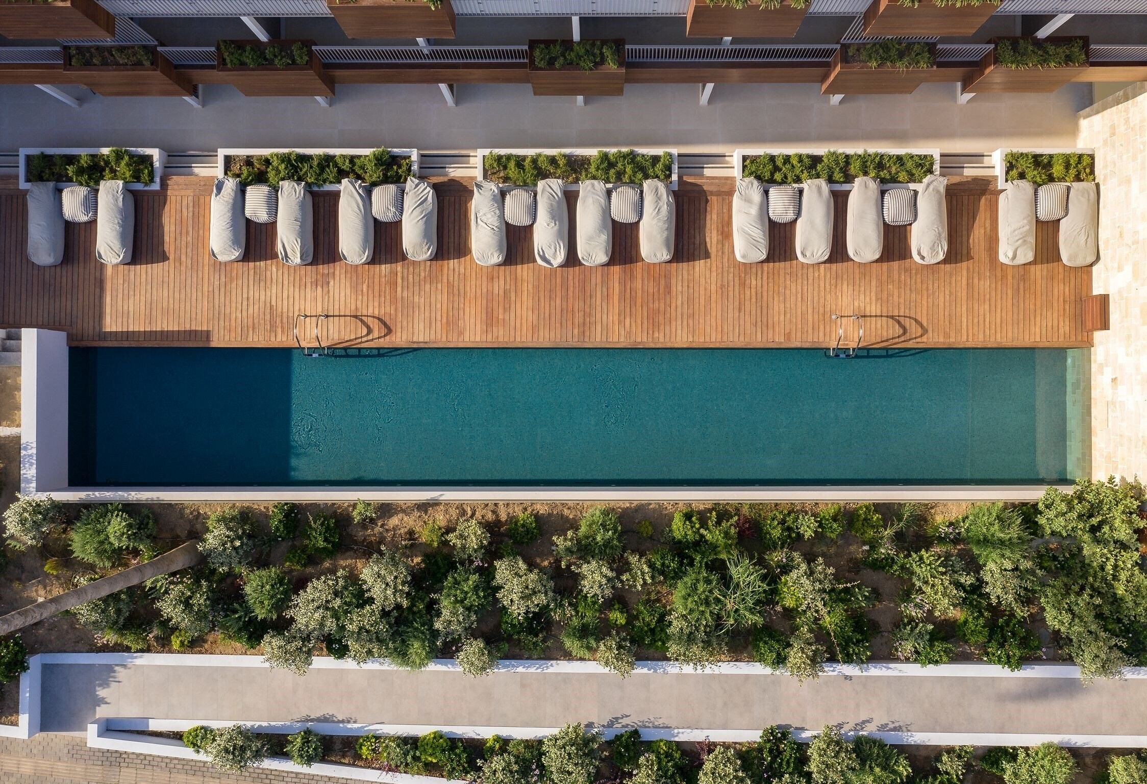 Фотографія Ikones Seafront Luxury Suites 5*