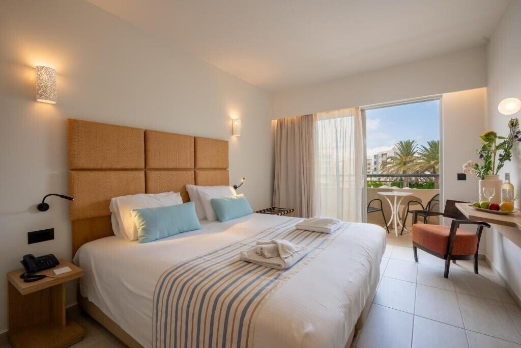 Obraz Minos Aparthotel 4*