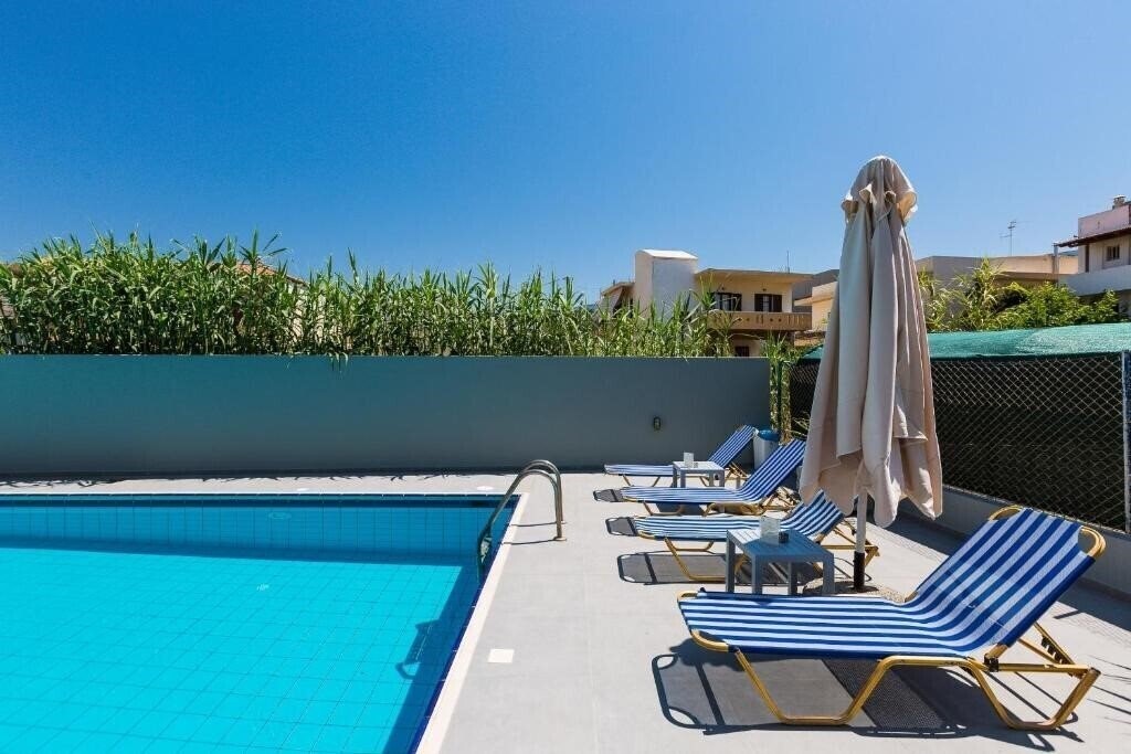 Zdjęcie Yacinthos Hotel Apartments 2*