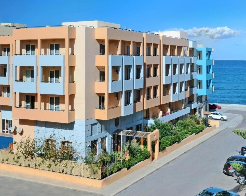 Hotel Lefkoniko Ostria 2*